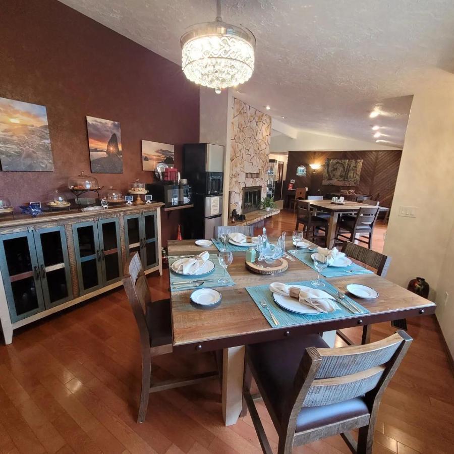 Misty Valley Inn Forks Εξωτερικό φωτογραφία
